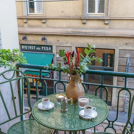 Luxury 2 Bedroom Apartment In Central Milan-2
